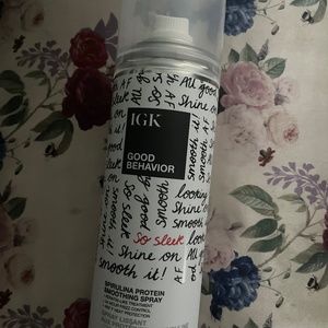TWO IGK Good Behavior  smoothing spray